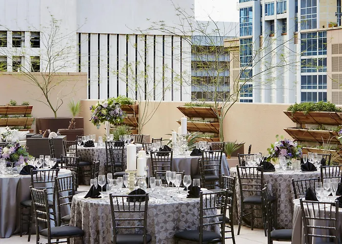 Hotel Renaissance Downtown
