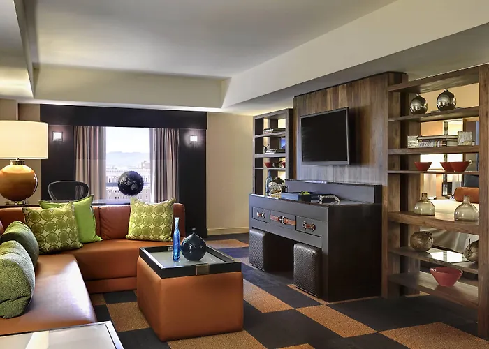 Hotel Renaissance Downtown Phoenix
